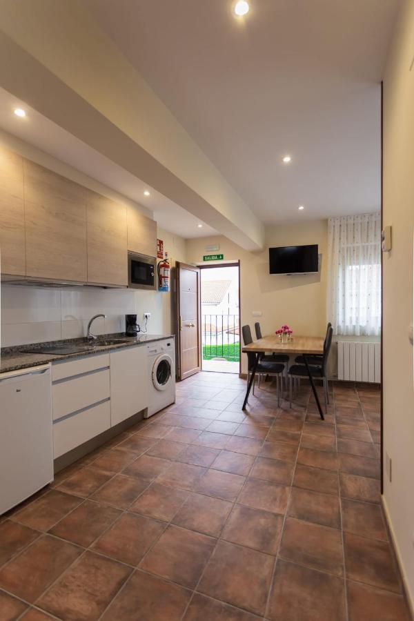 Apartamentos El Proel Pedrena Bagian luar foto