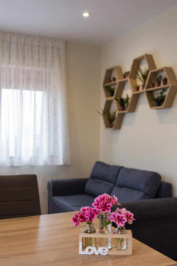 Apartamentos El Proel Pedrena Bagian luar foto