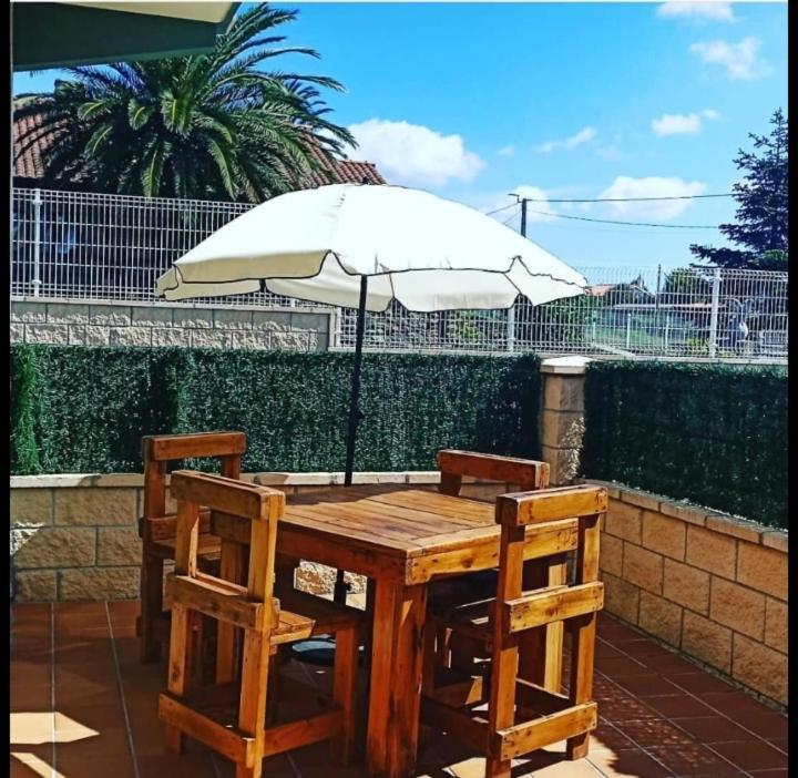 Apartamentos El Proel Pedrena Ruang foto